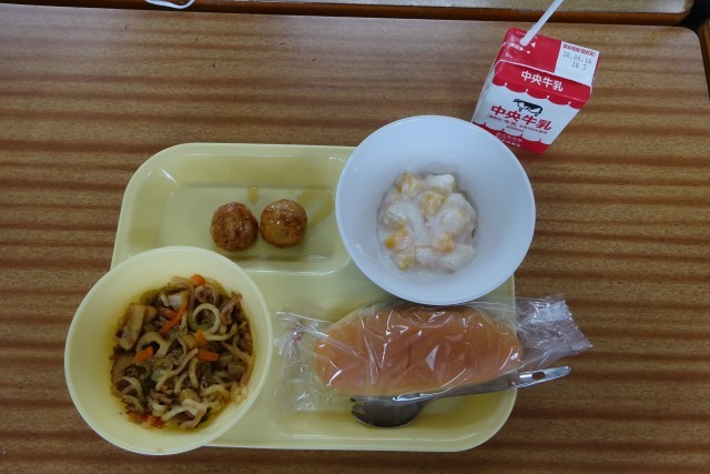 今日の給食は最高！from４年２組児童
