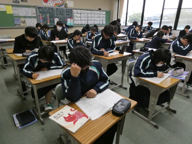 https://higashiura.schoolweb.ne.jp/2320112/blog_img/232248381?tm=20250312084330